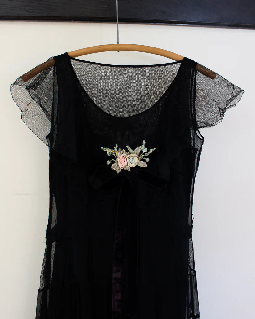 1930s Vintage Lace Dress with Floral Ribbon Work