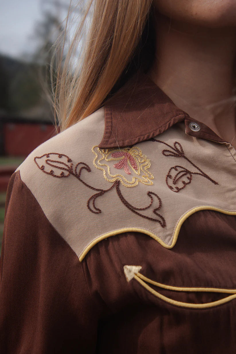 1960s Vintage Floral Chainstitched Western Shirt with Smile Pockets